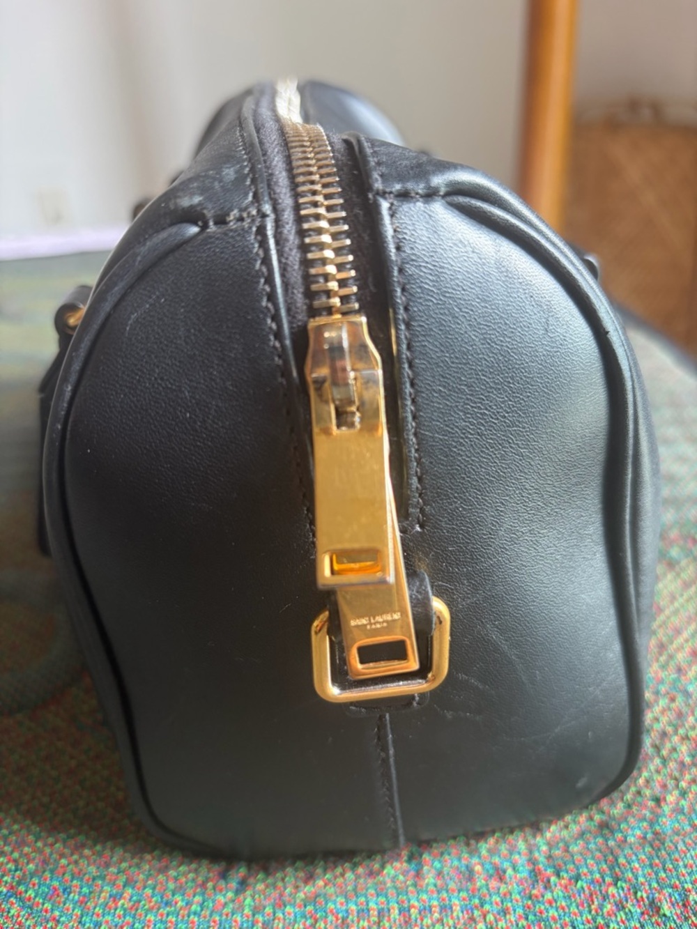 Saint Laurent classic Black Leather baby duffle with Gold Hardware - Picture 4 of 9